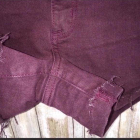 American Eagle Red High Rise Shortie Shorts - Picture 4 of 9